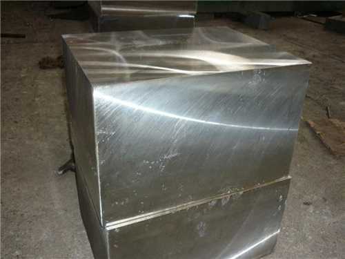 连接器模具防变形用什么材料