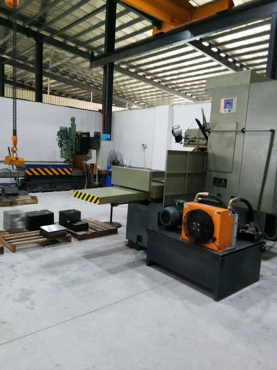 铝型材挤压模具图，铝型材挤压模具图纸图片